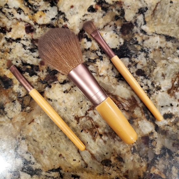 Other - 3 pieces makeup brush